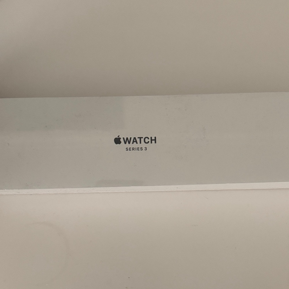 BRAND NEW Apple Watch Series 3 in Elegant White Packaging UNTOUCHED